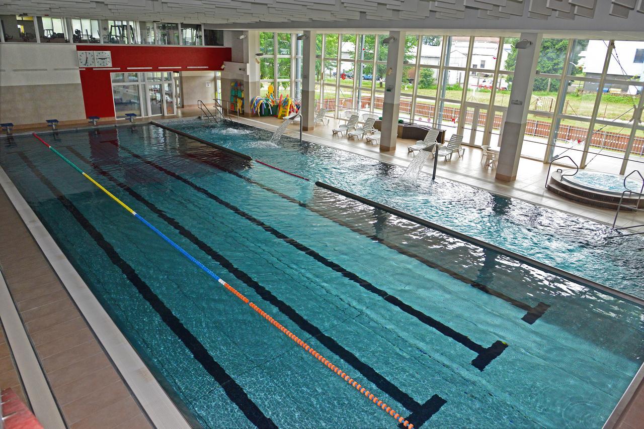 Sporthotel Zimni Stadion Benesov Benesov  Zewnętrze zdjęcie